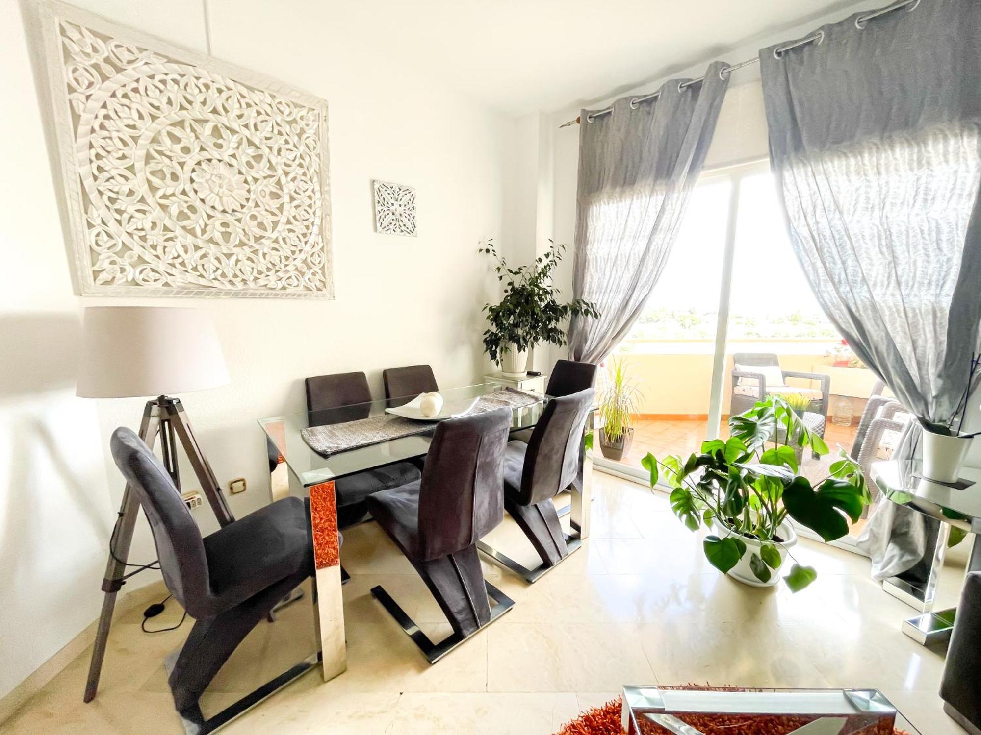 Modern Apartment With Terrace - 2 Min From The Beach Естепона Екстериор снимка